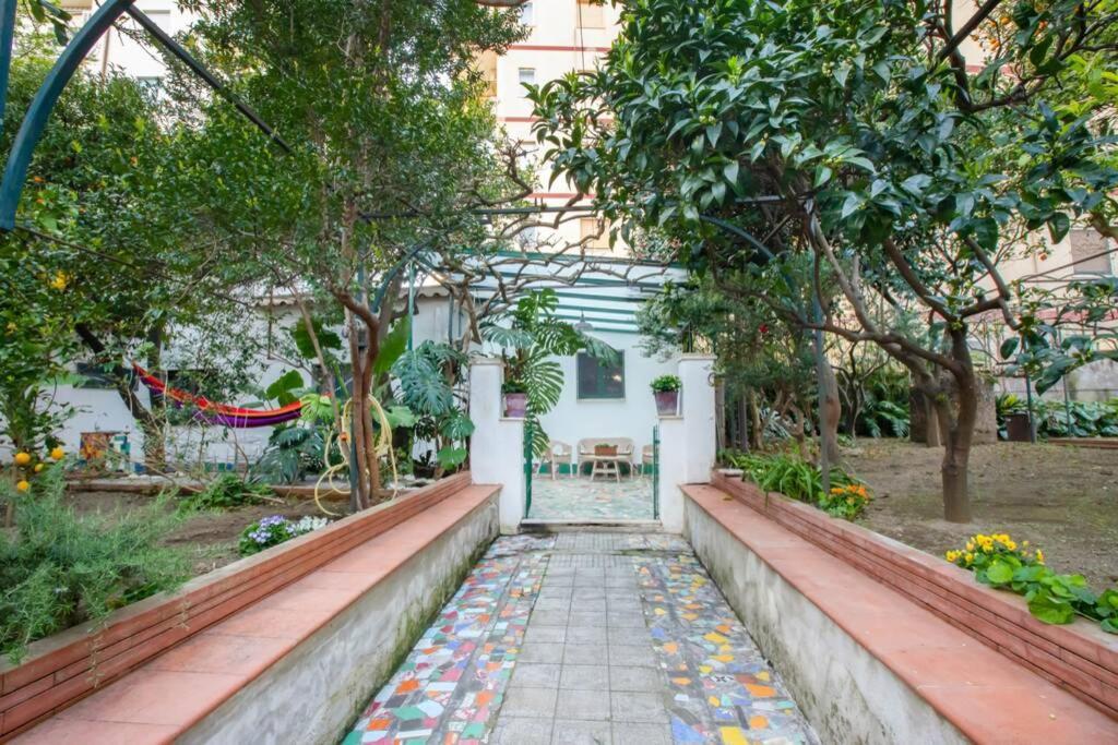 Oltre Il Giardino Villa Вико Екуензе Екстериор снимка