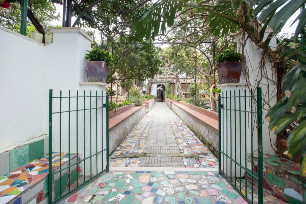 Oltre Il Giardino Villa Вико Екуензе Екстериор снимка